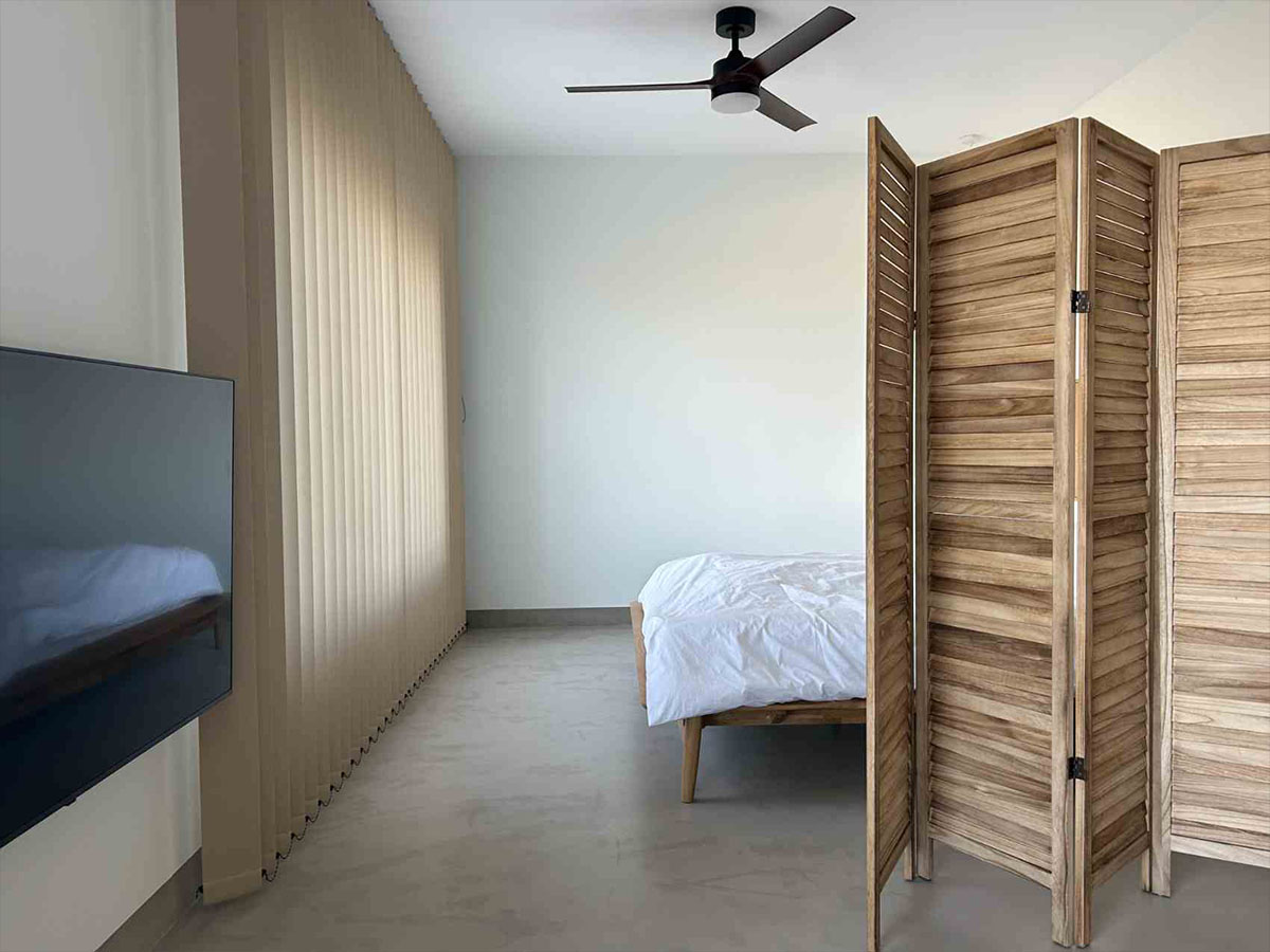 slider apartment with pool 2